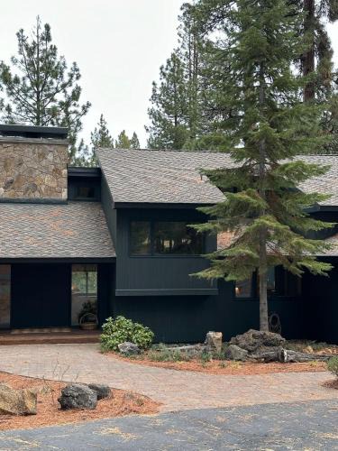 Black Butte Ranch Resort | Black Buttee Big Sister