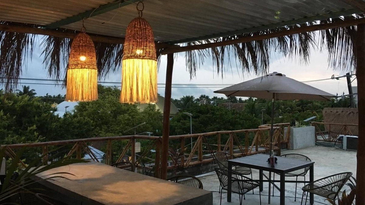 Downtown Holbox Hotel | Black flamingo
