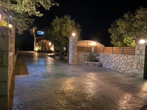 Lithakia Apartment | Black Pearl Apartment Lithakia Zakynthos