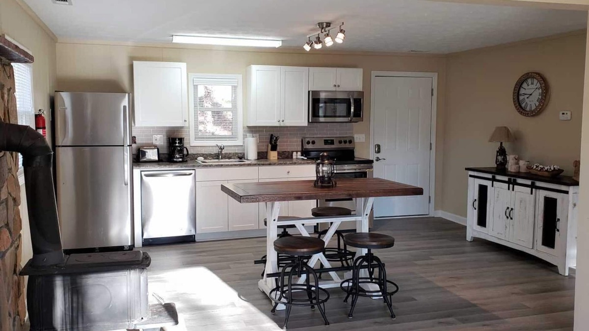 Mountain City House | Black Rock Mountain Get Away - Clayton, GA
