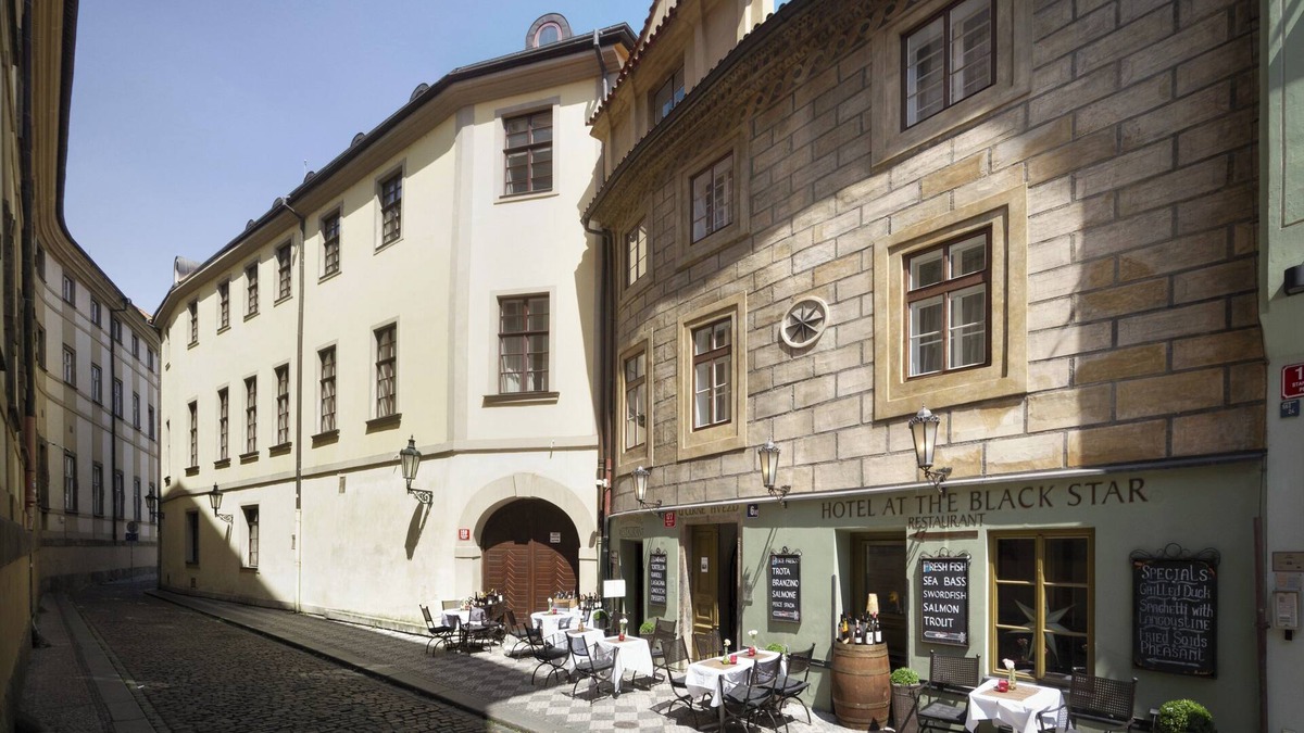 Stare Mesto Hotel | Black Star Suites