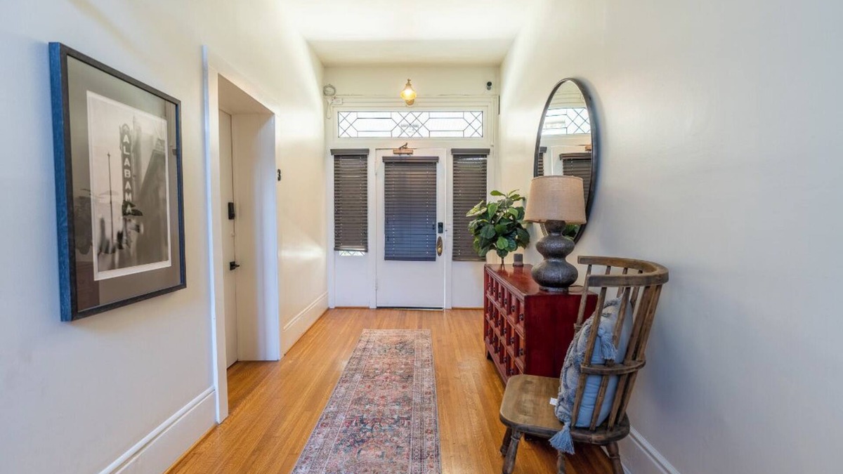 Crestline Heights Apartment | Black Velvet Suite in Highland Park, King Bed, Walkable to Rojo and More!