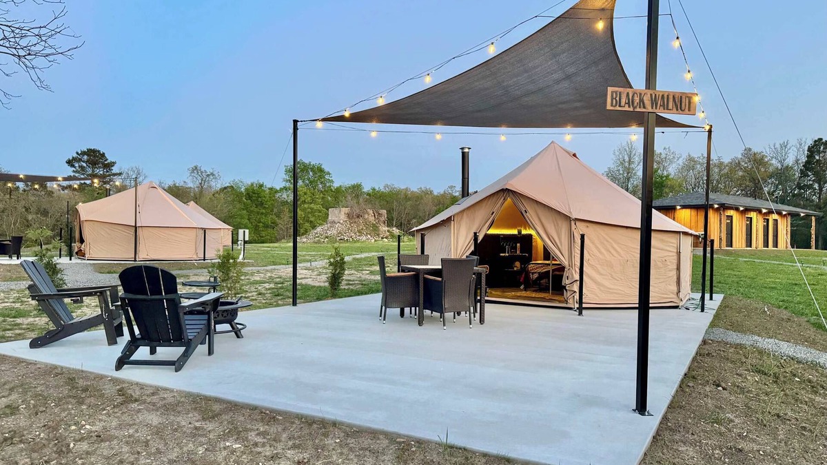 Tahlequah House | Black Walnut- Glamping Tent @ River Bluff Cabins