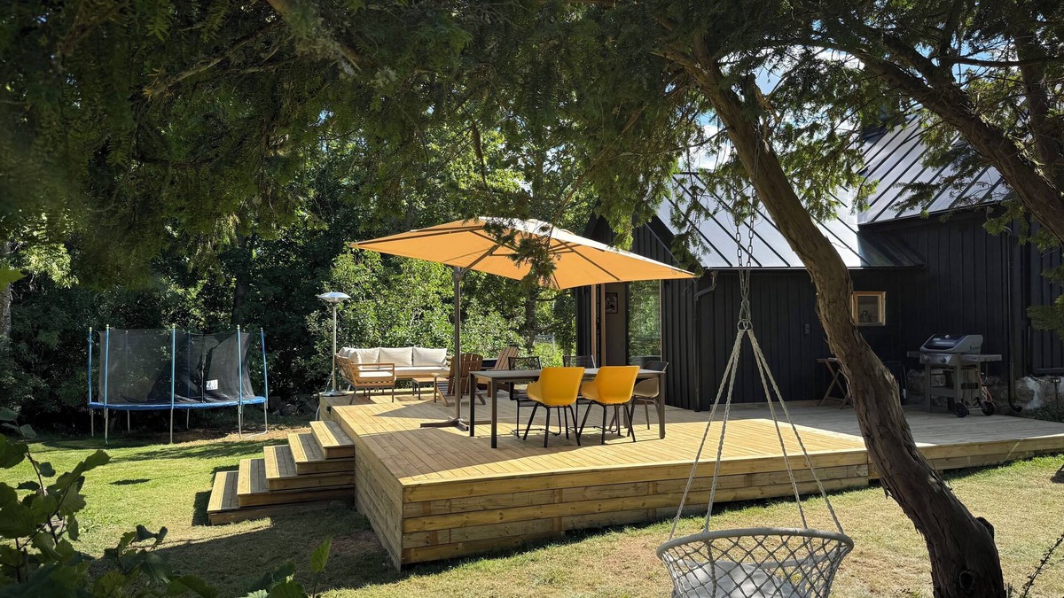 Gullabo House | Black wooden house in the forests of southern Sweden