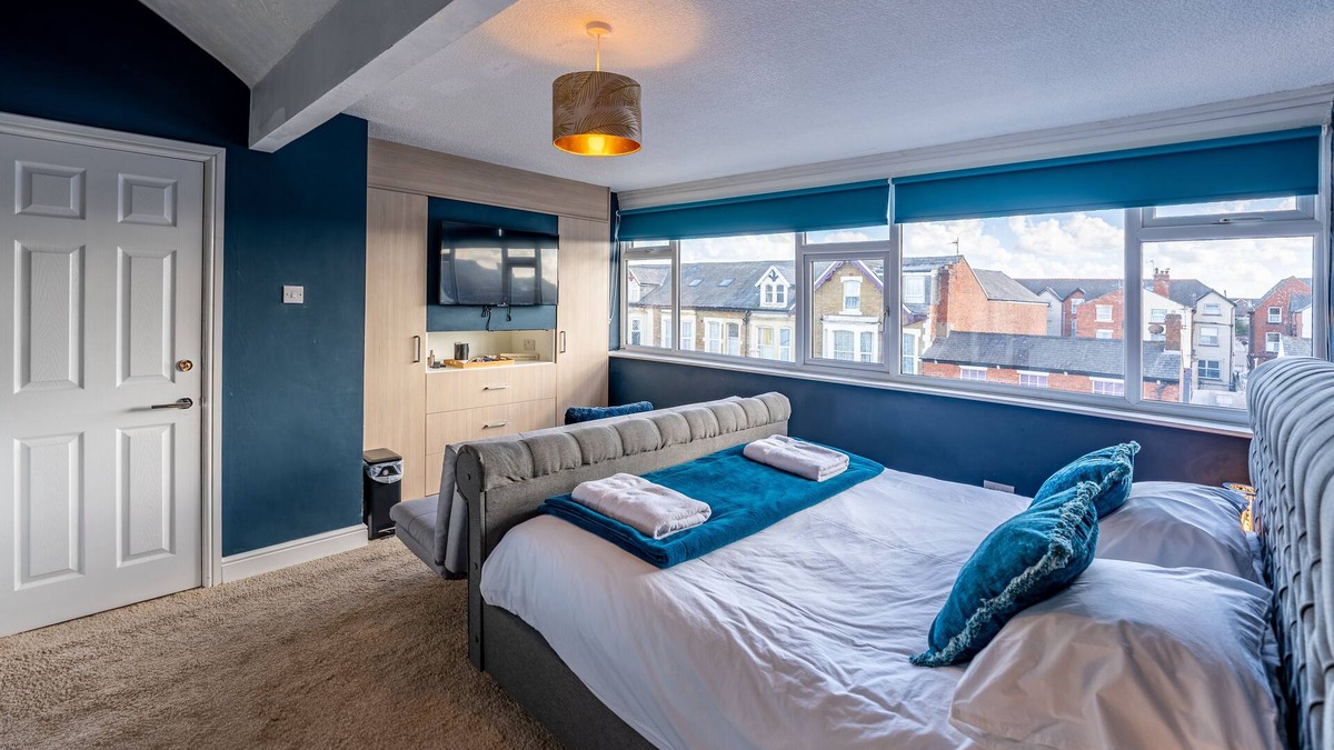 South Shore House | Blackpool Abode The Cinema House