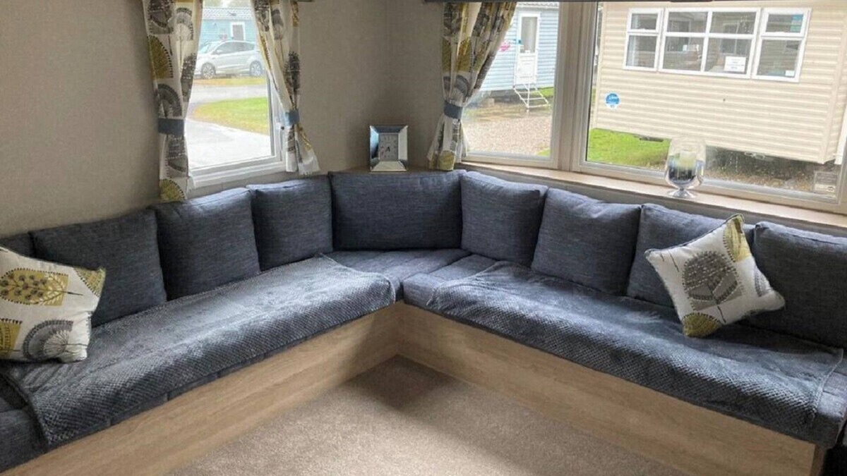 Blackpool Cabin | Blackpool Static Caravan - Haven Marton Mere