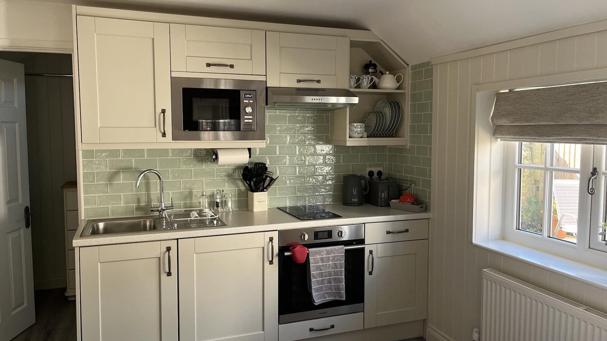Muston Cottage | Blacksmiths Cottages