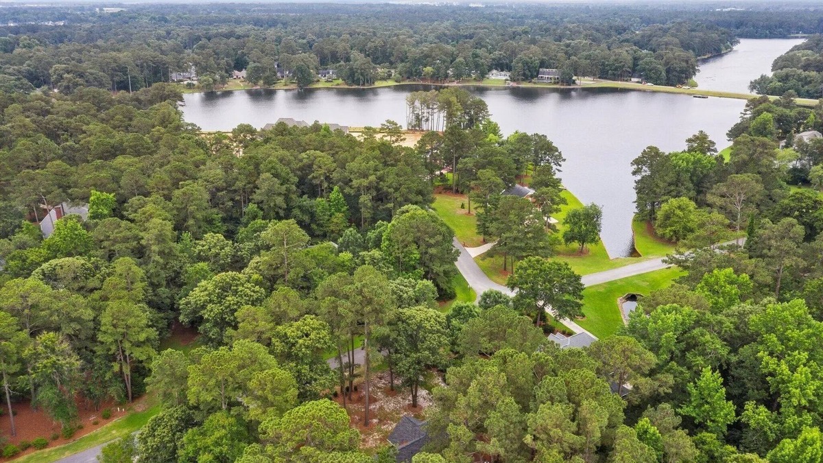 Walnut Creek House | Blake Washington Estate Features Golfing/Tennis/Lake/Swimming Pool/Country Club!