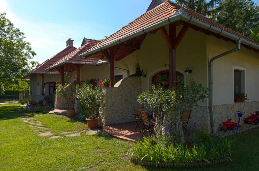Vonyarcvashegy Apartment | Blasius Apartman