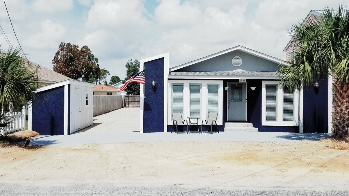 Holiday Beach House | Blessed A-Shore-ance one short block to the beach with private back deck.