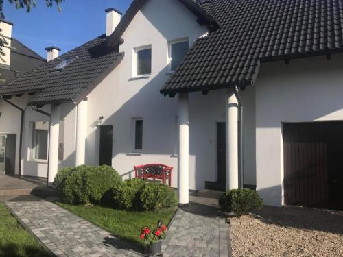 Swornegacie House | Bliźniak Swornegacie I