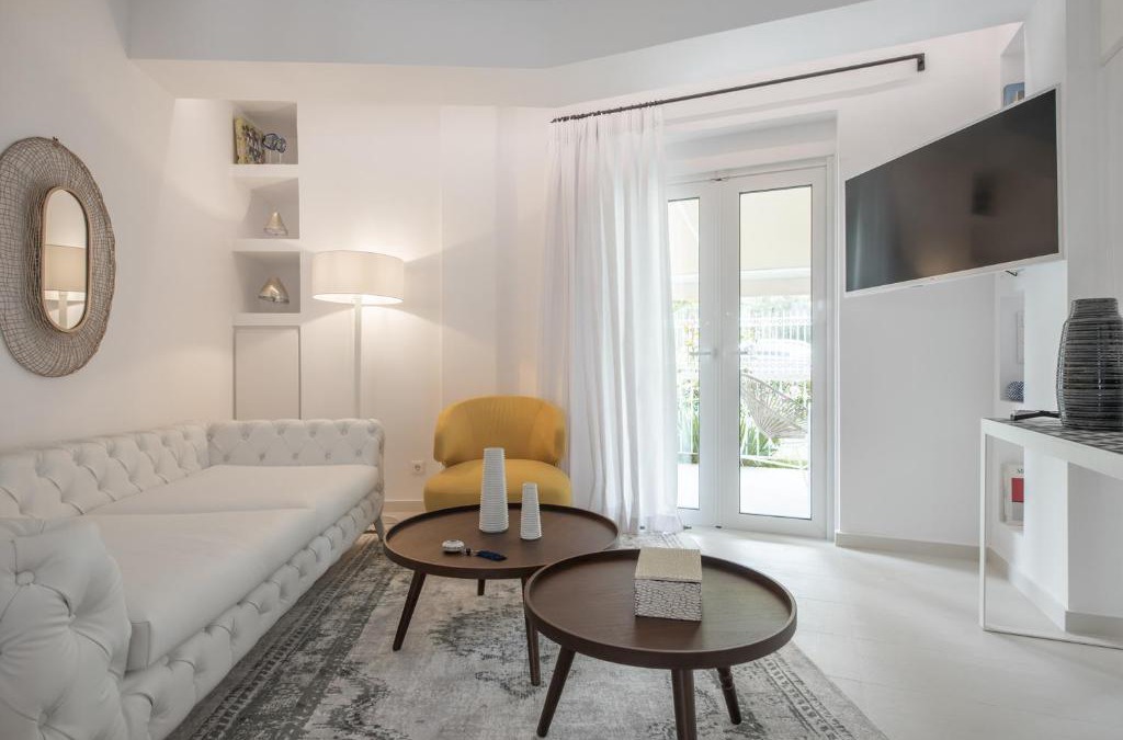 Vouliagmeni Apartment | Bliss Living