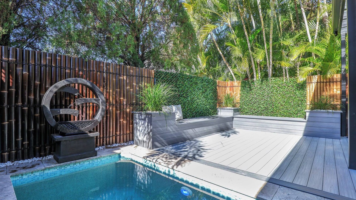 Surfers Paradise Villa | Bliss On The Island - Indulgence at it's best!