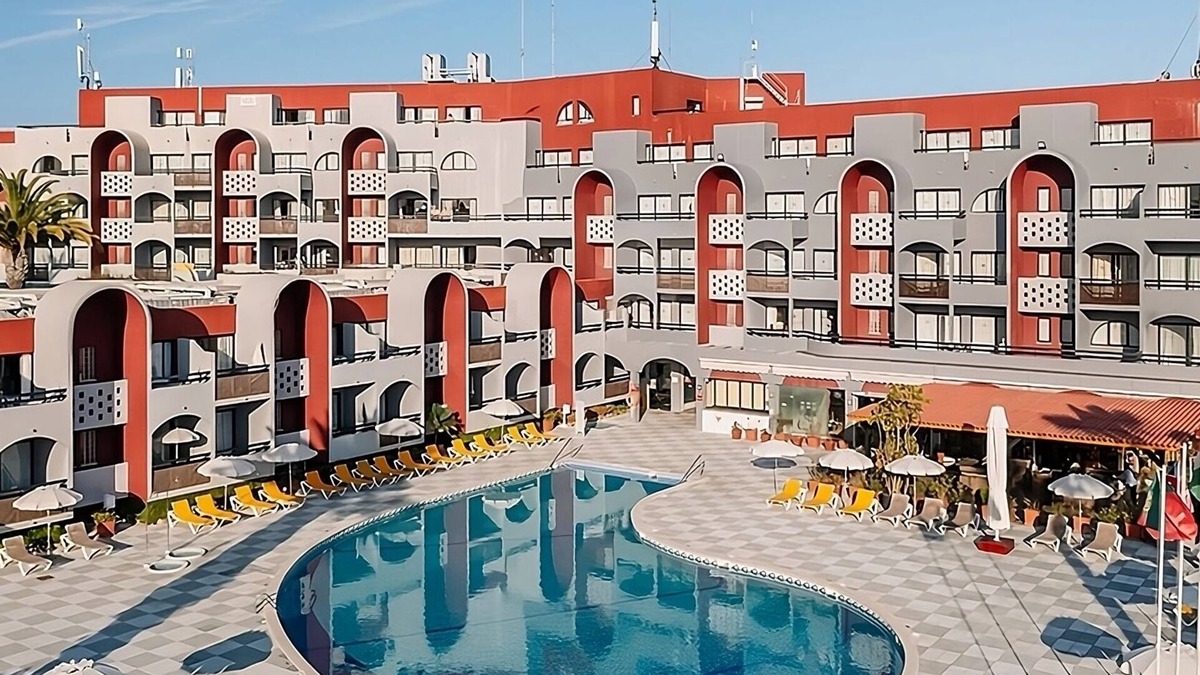 Areias de Sao Joao Hotel | Blissful Getaway! Full Kitchen and Balcony, Swimming Pool, Near Oura Beach!