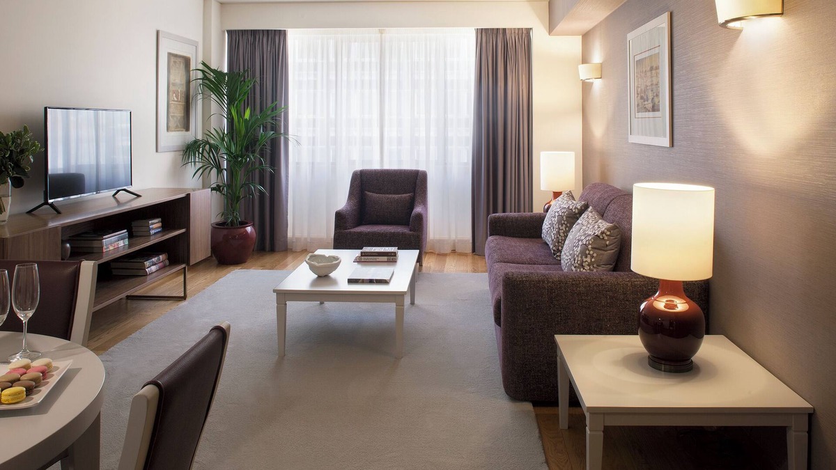Santo Antonio Hotel | Blissful Lisboa Getaway at Altis Suites – 2 Family-Friendly Units, Pets Allowed!