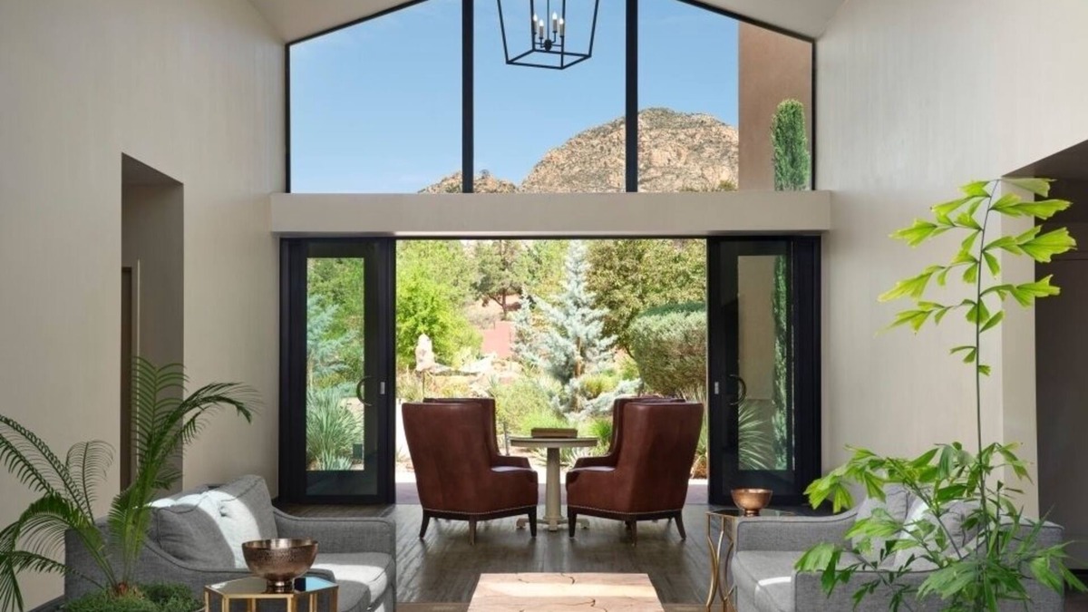 West Sedona Hotel | Blissful Room Perfect for Adventure Seekers Near Sedona