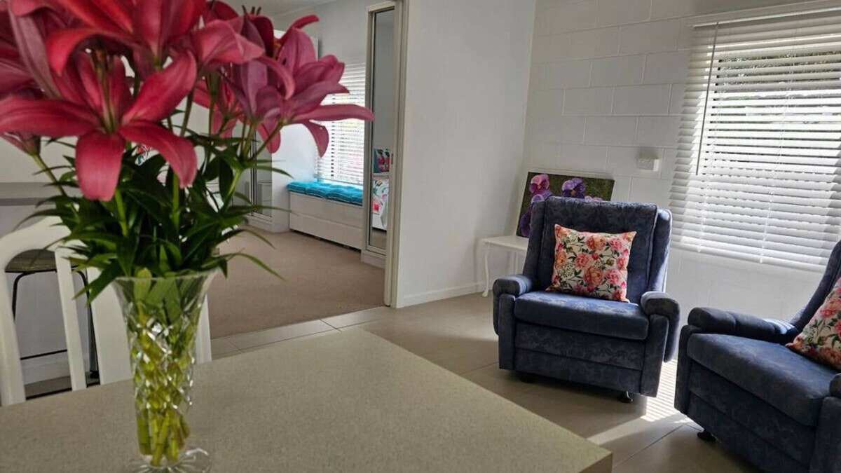 Penna House | Blossom Cottage - Cosy Retreat