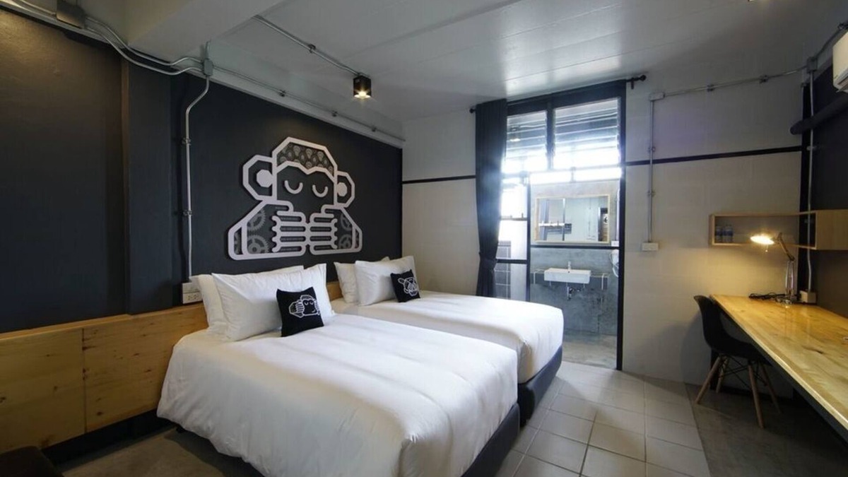 Talat Hotel | Blu Monkey Hub and Hotel Suratthani