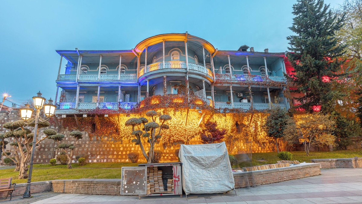 Tbilisi City Centre Hotel | Blue Balcony Hotel