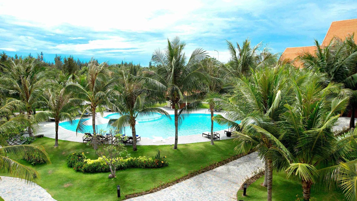 Suoi Nuoc Beach Resort | Blue Bay Mui Ne Resort & Spa