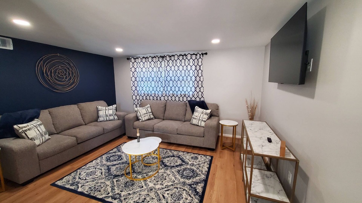 Mount Saint Joseph House | Blue Breeze