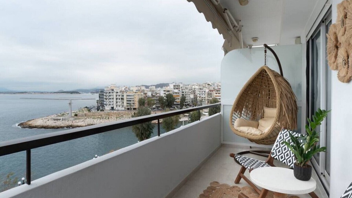 Peiraiki Apartment | Blue Chill Paradise Seaview Suite w/Kingbed