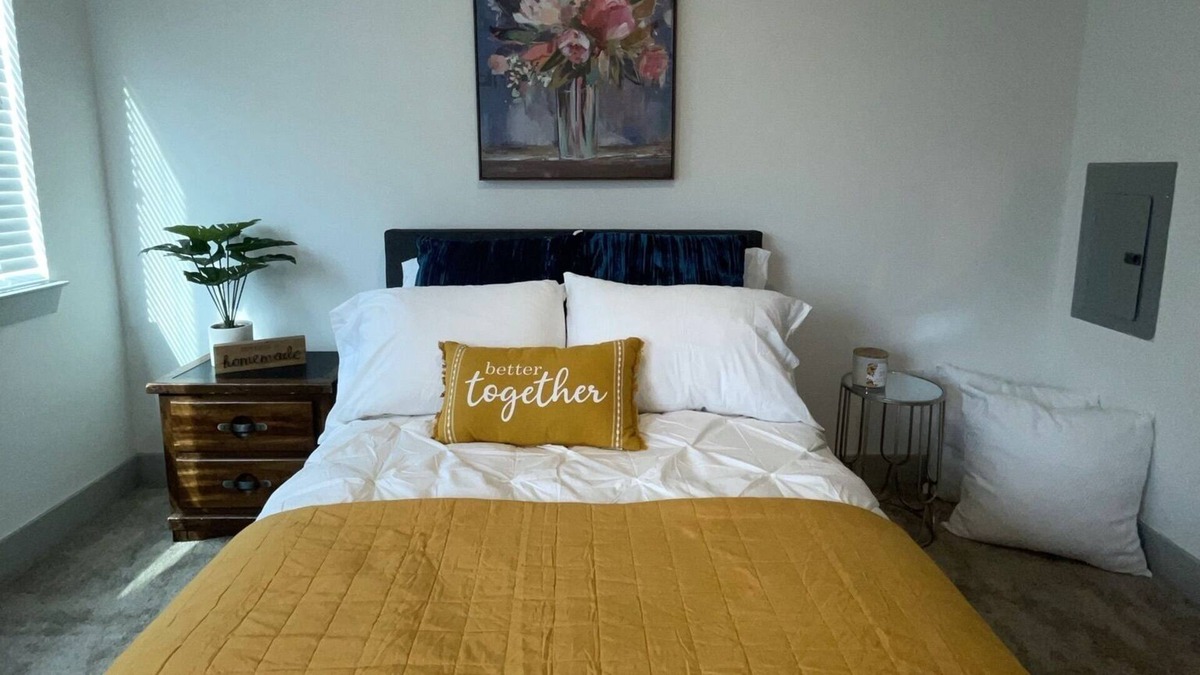 Cabbagetown Apartment | Blue Cove on the Beltline - 5 min from PCM!