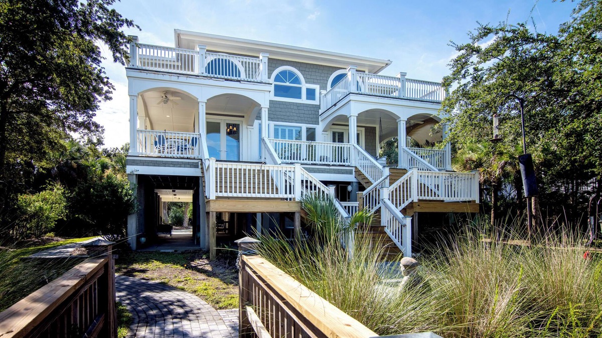 Edisto Island House | Blue Crab Basin | Marshfront Retreat with Private Tidal Dock | 3 Blocks to Beach Access