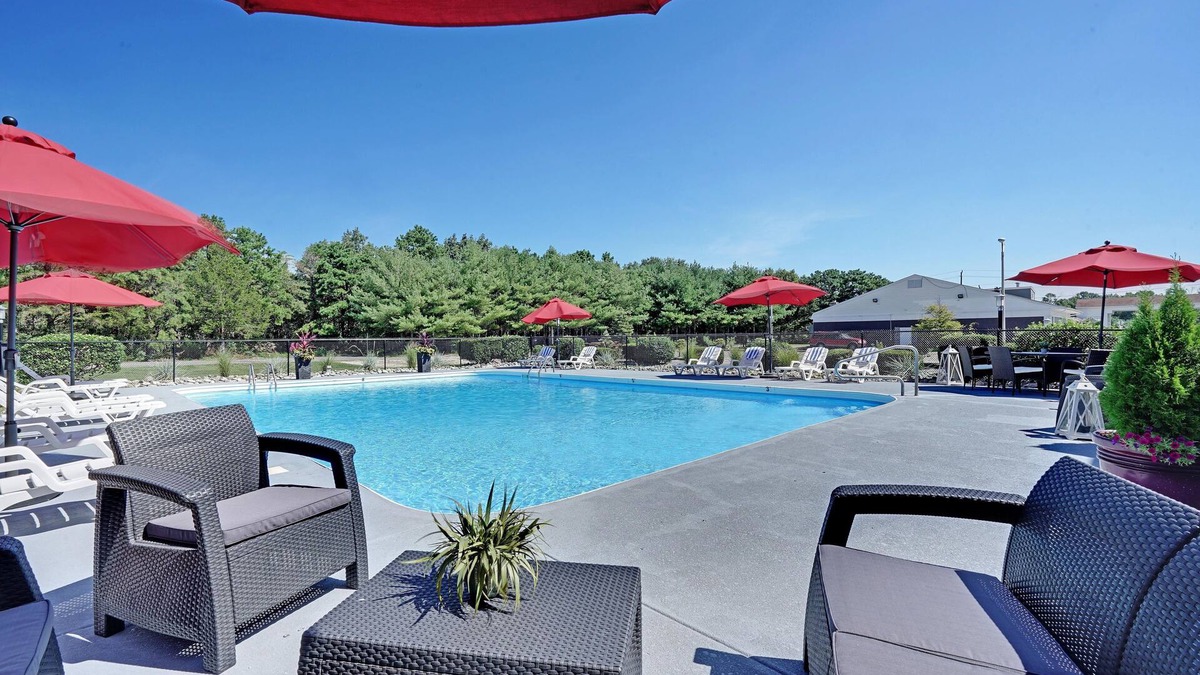 Waretown Hotel | Blue Creek Inn
