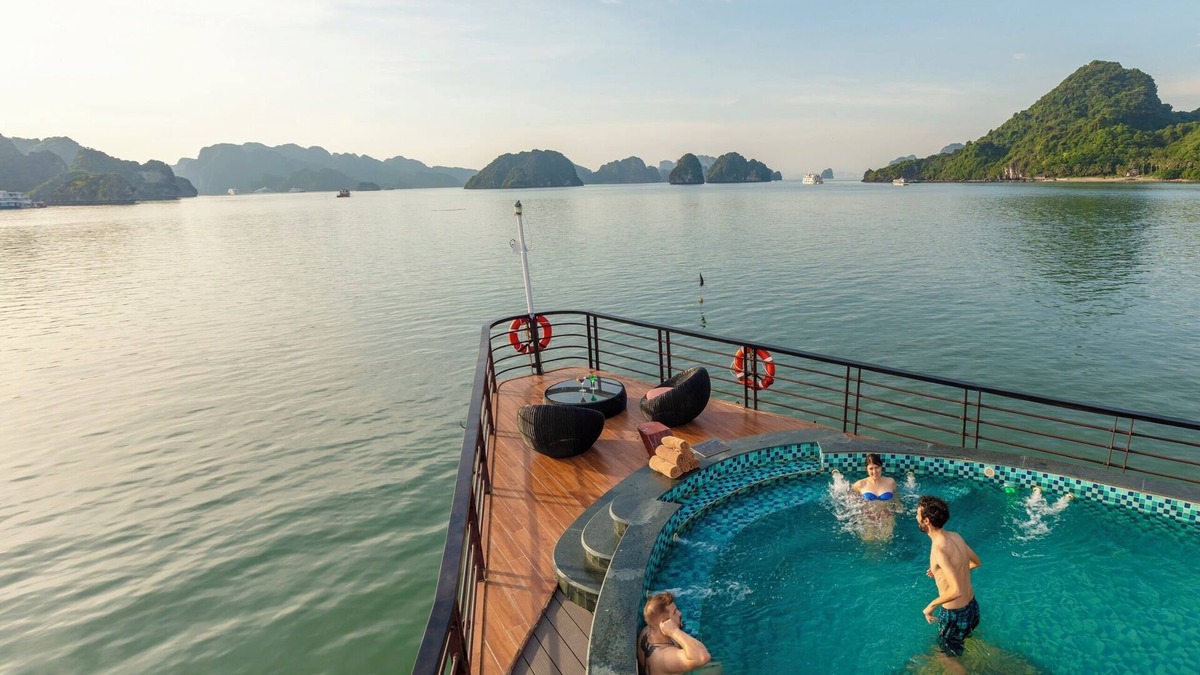 Dong Da Resort | Blue Diamond Cruise