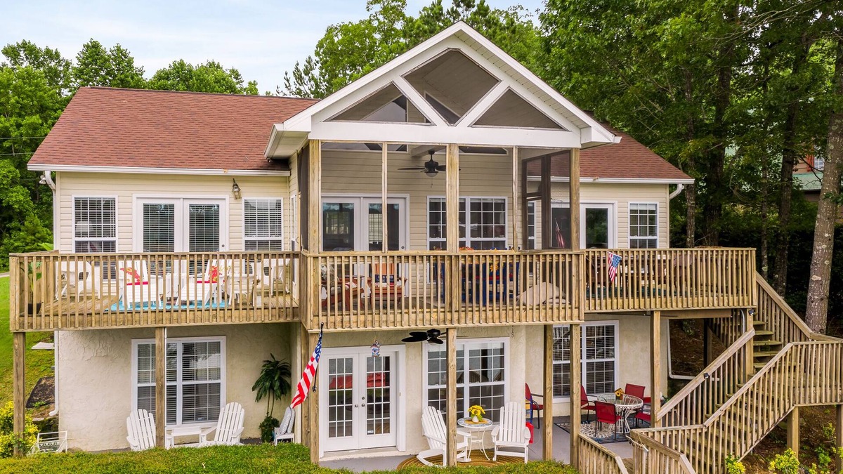 Arley House | Blue Door: 4 BR, 2.5 BA in Arley, Sleeps 12
