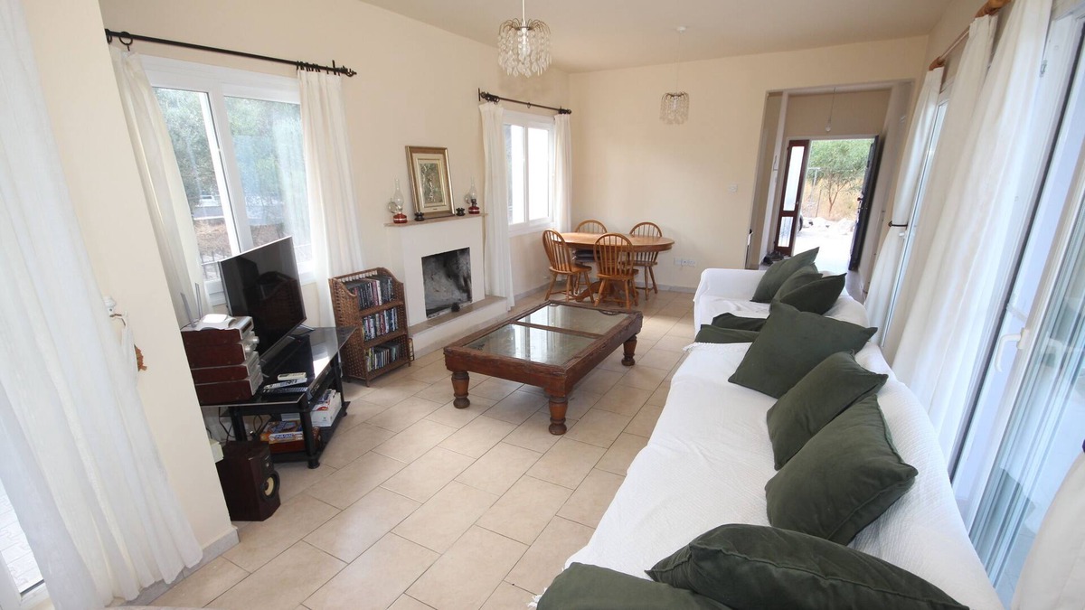 Aglantzia Villa | Blue Door villa with large 10 x 6 pool