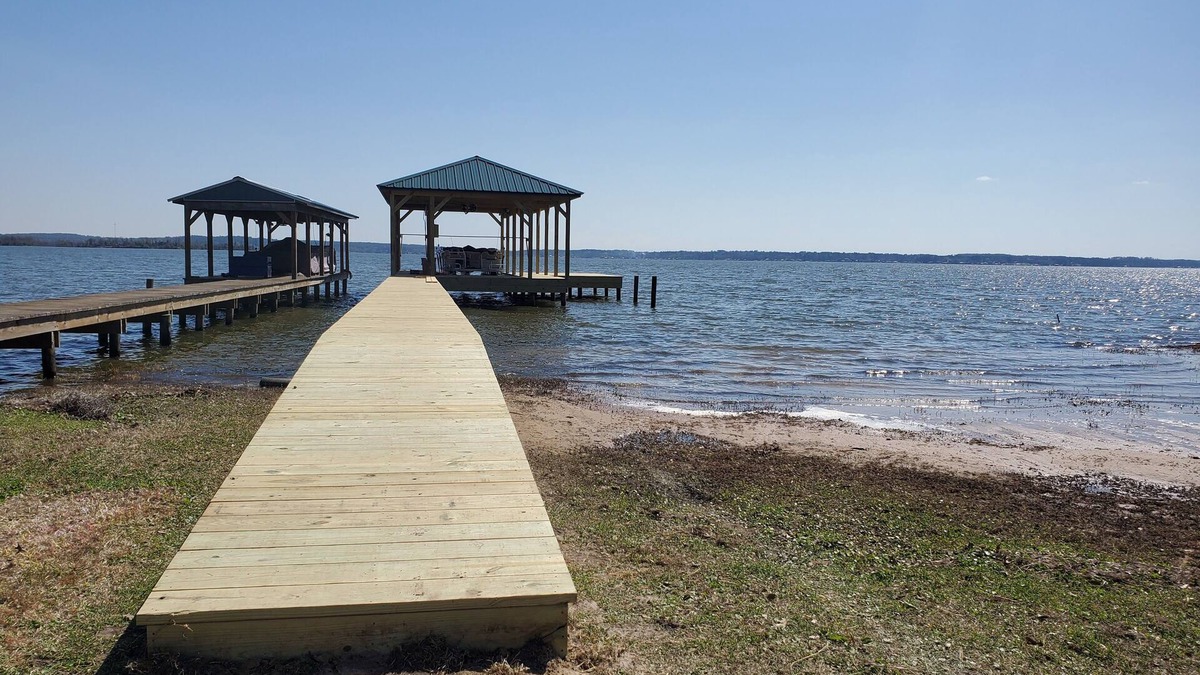 Chandler House | Blue Haven Lake Palestine Tx , Dock with Sundeck Sleeps 6