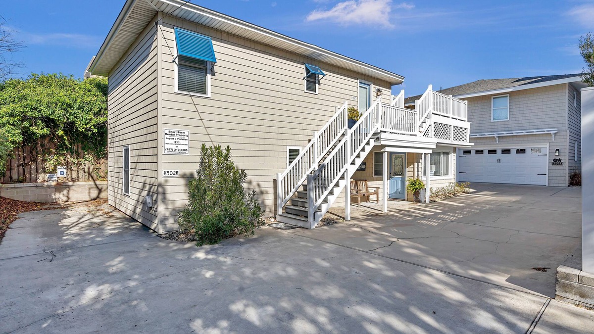 Northeast Virginia Beach Cottage | Blue Heaven - A Dog Friendly North End Beach Cottage - Private Walk to Beach!