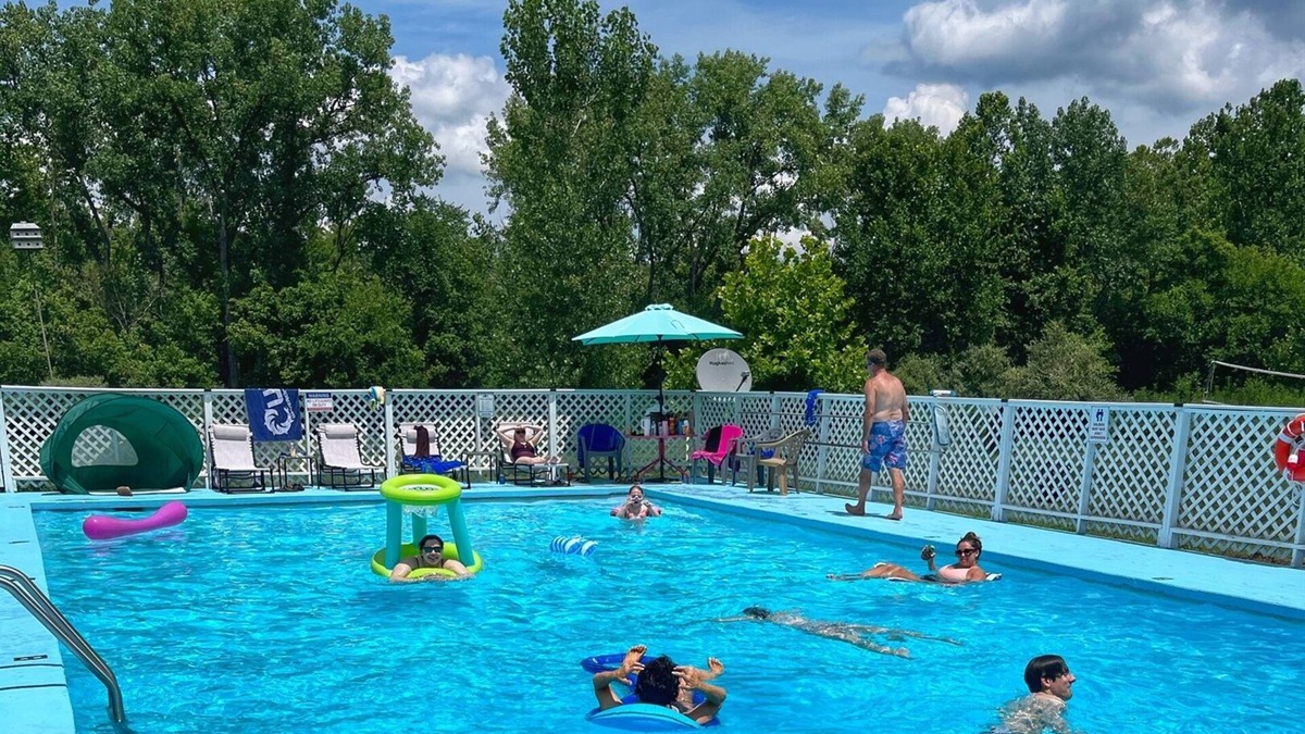 Luray Cabin | Blue Heaven- Private pool, playground, hot tub!