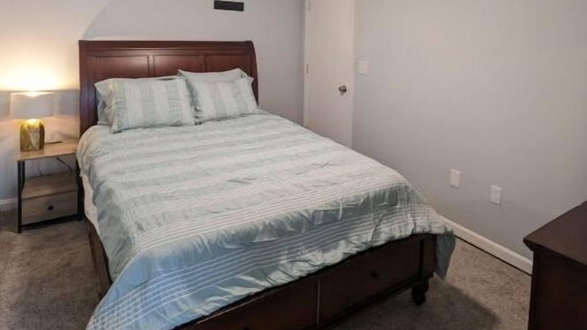 Erie Apartment | Blue Heron Retreat