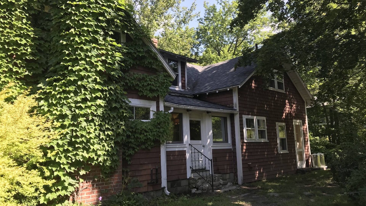 Blue Hill House | Blue Hill Rental Home in quiet location