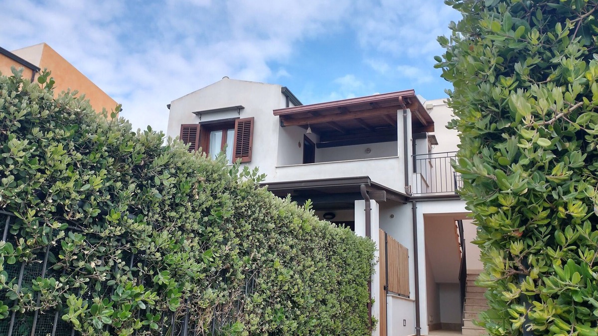 Ustica Apartment | Blue House with Sea View