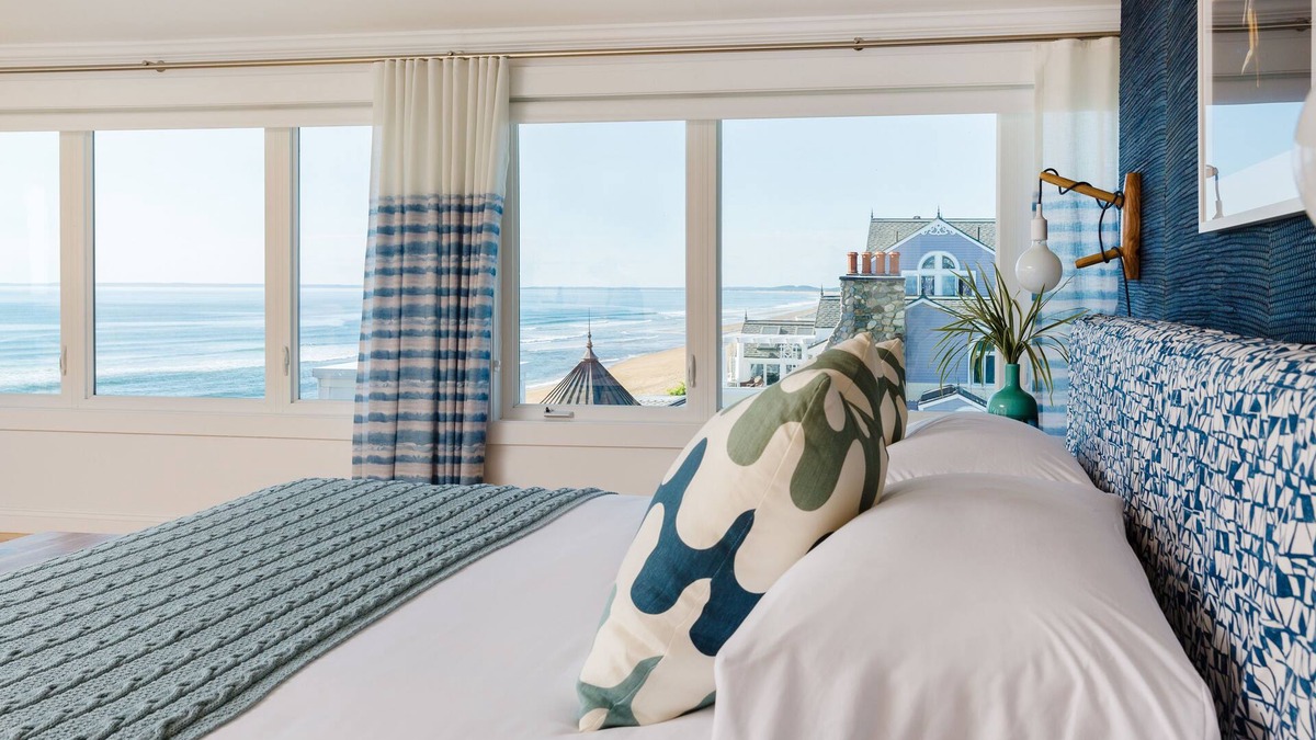 Newbury Hotel | Blue - Inn on The Beach