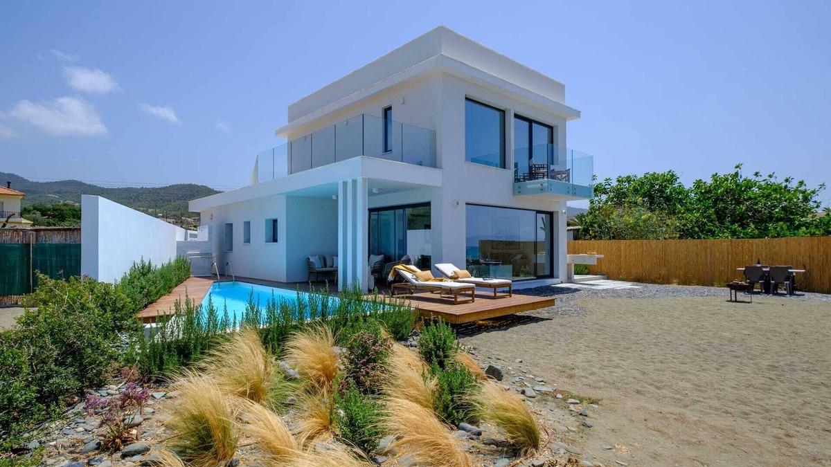 Ayia Marina Chrysochous Villa | Blue Iris Beach Villa by Nomads