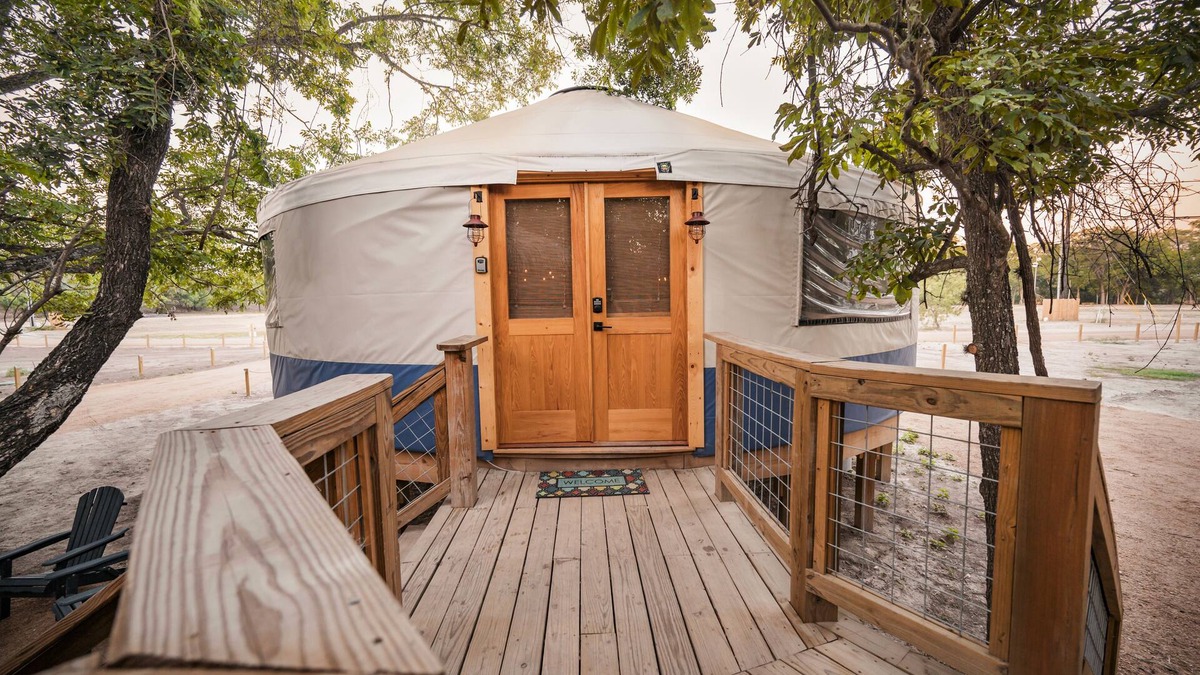 Bandera Cabin | Blue Jay Yurt/Cold A/C!/Medina River/Hot Tub/Close to Town/River Yurt Village