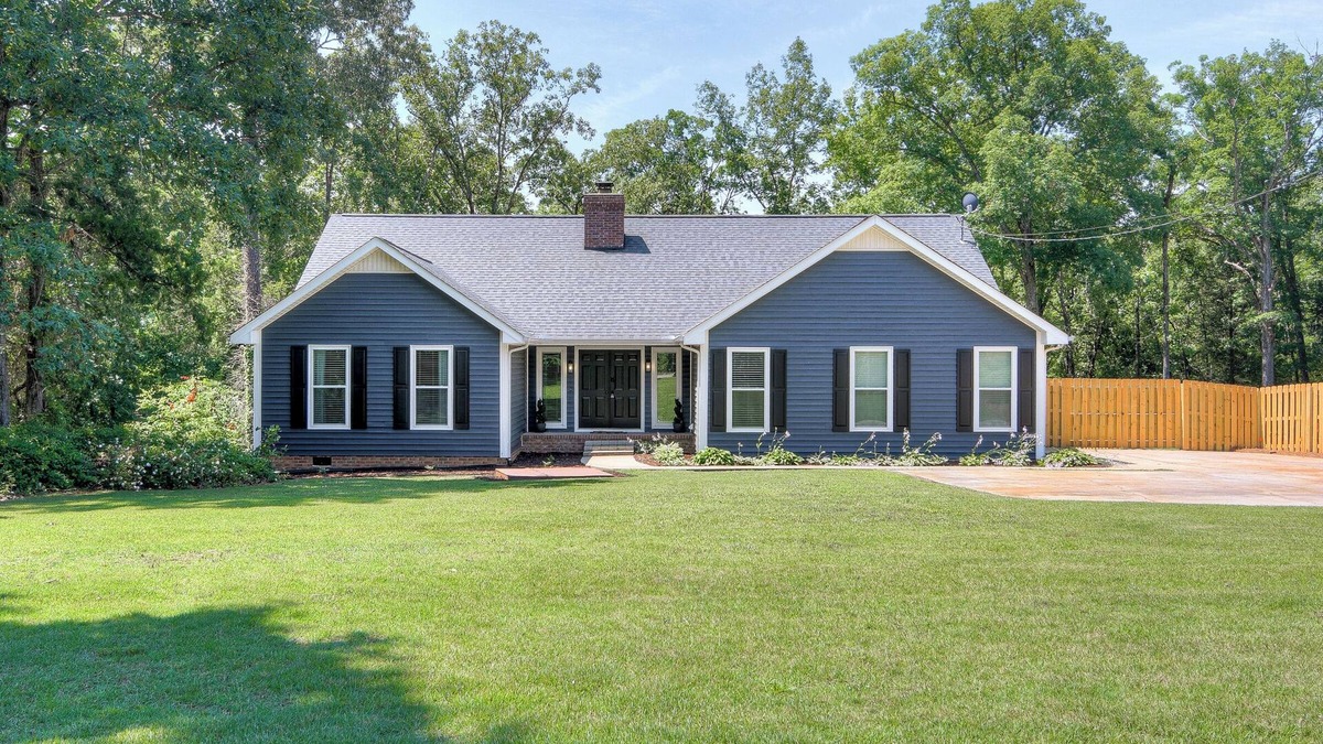 Modoc House | Blue Lagoon- Lake front house on Clarks Hill/Lake Thurmond