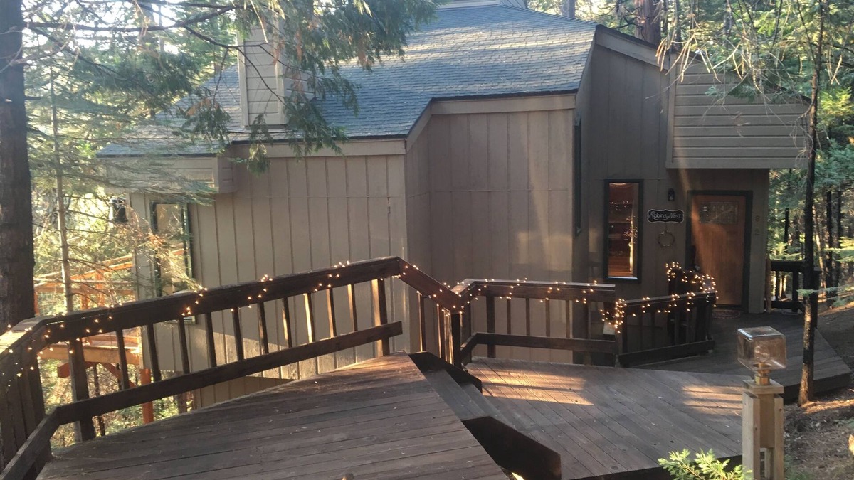 Arnold House | Blue Lake Springs House in the Trees