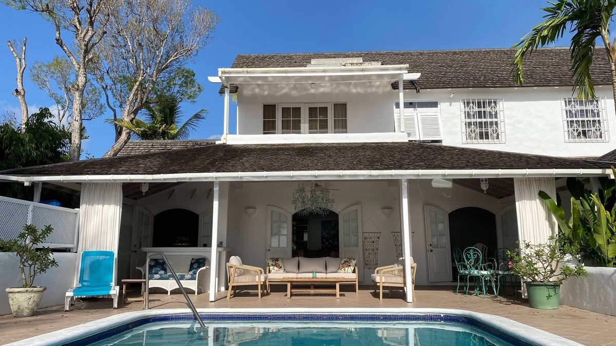 Porters Villa | Blue Marine - Quiet Charming Villa & Cottage - Stunning Sea Views