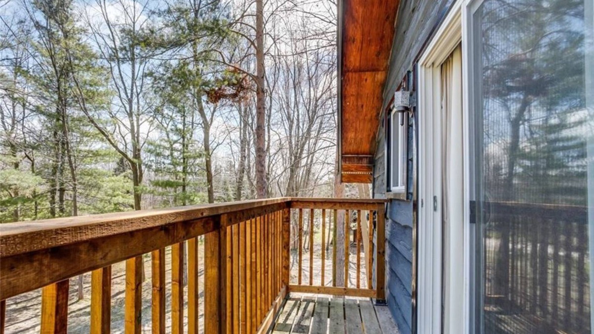 The Blue Mountains Cottage | Blue Mountain Cottage for Rent - 10 Min walk to the village