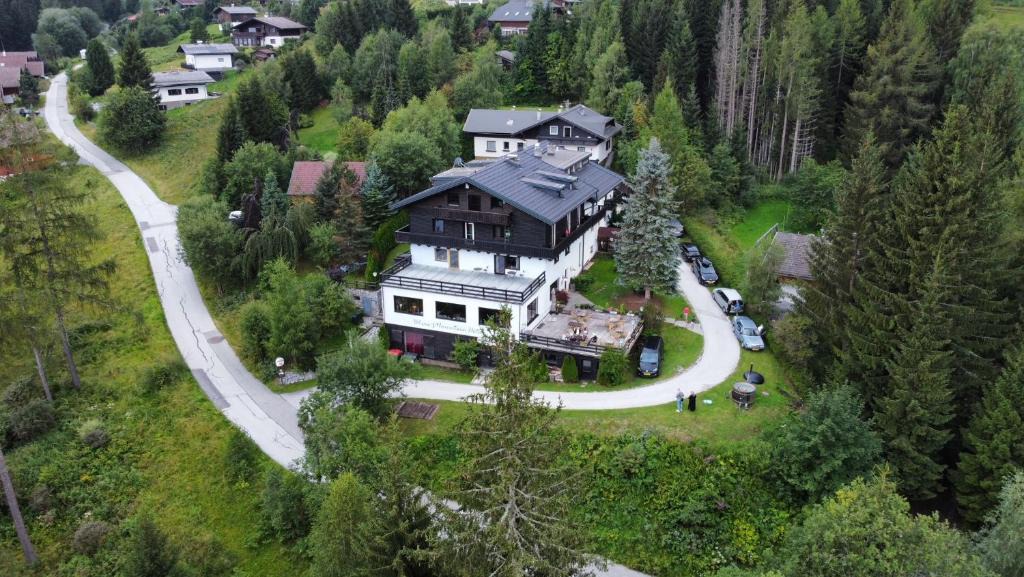 Treffen Hotel | Blue Mountain Hotel
