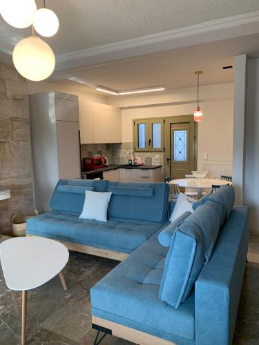 Spata-Artemida Apartment | Blue Olive House & Studio