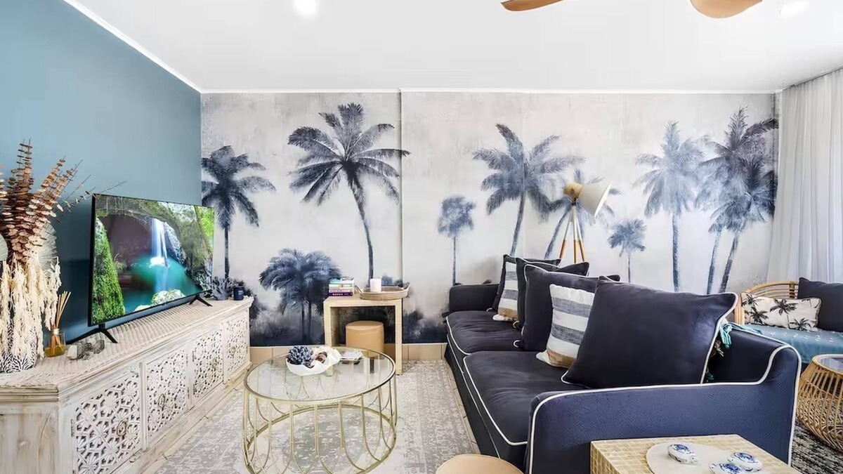 Gold Coast Apartment | Blue Palms By The Beach - Pool, spa, king bed
