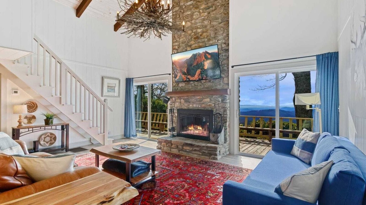 Boone Ski Chalet | Blue Ridge Mountain Chalet with Great Views