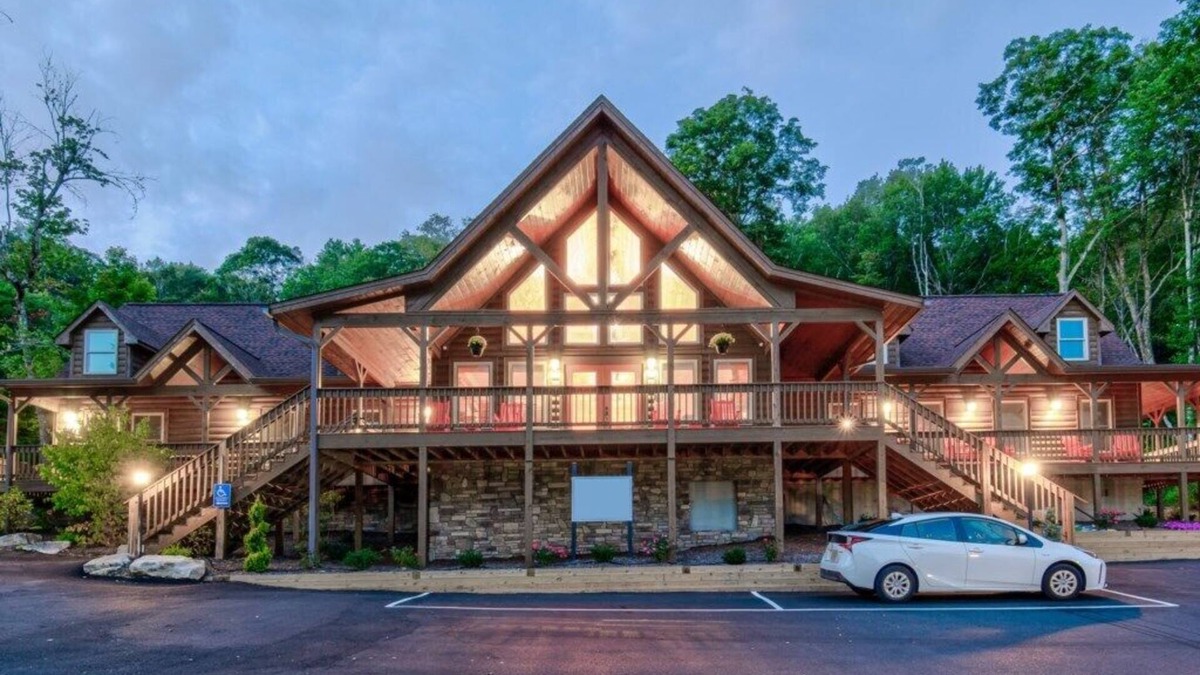 Banner Elk Villa | Blue Ridge Village (Banner Elk) - 2 Bedroom Villa